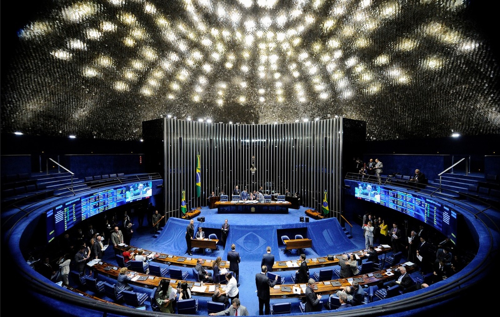 Senado retoma as atividades com maior índice de renovação desde a redemocratização